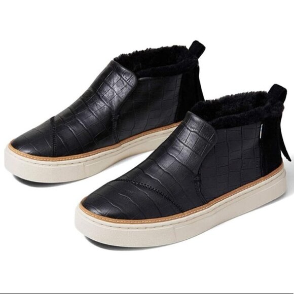 Toms Black Croc Embossed Leather Paxton Sherpa Lined Slip-On Sneaker, 7.5 - Picture 15 of 15